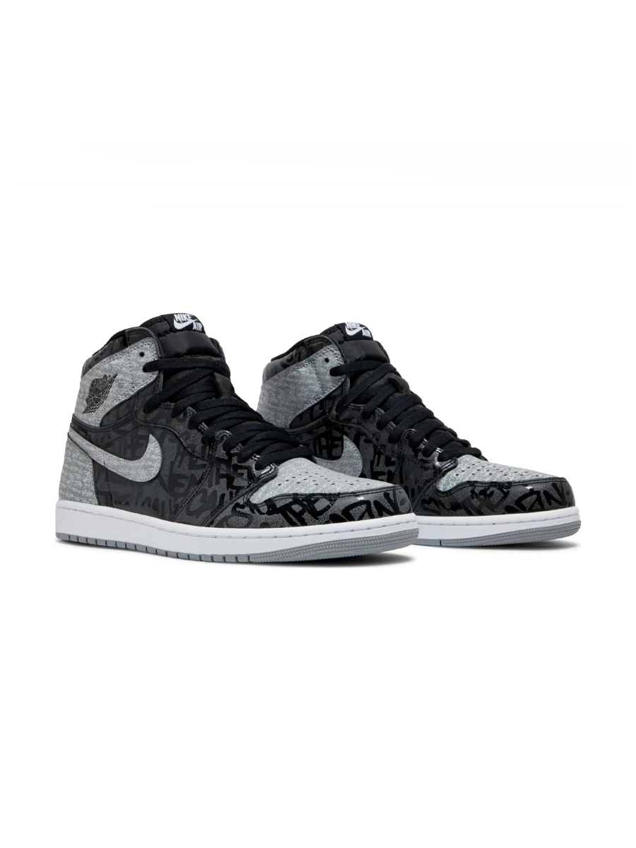 Картинка Кроссовки для туризма треккинга Nike Air Jordan 1 Retro High OG Shadow